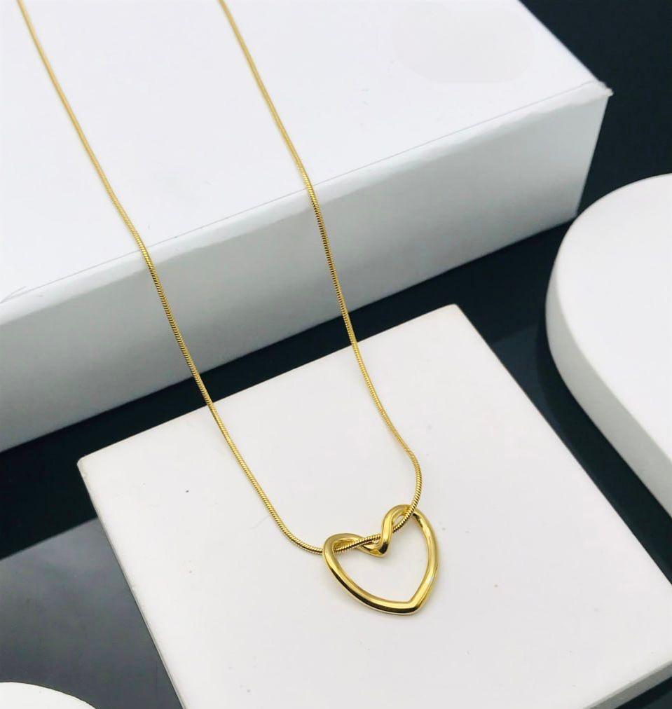 Heartbound Knot Pendant
