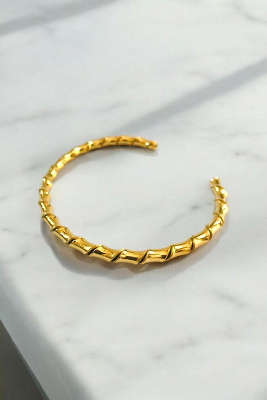 LuxeGlow Cuff