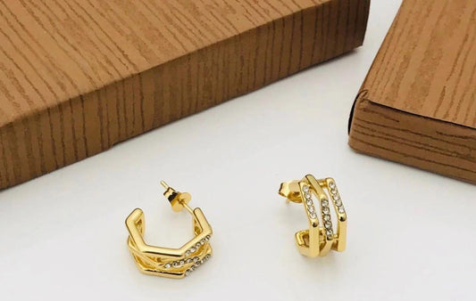 LuxeVibe Twist Hoops